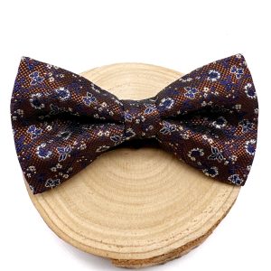 Pajarita marrón flores azules