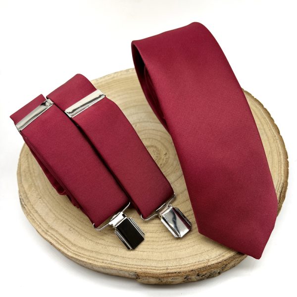 Tirantes y corbata granate claro